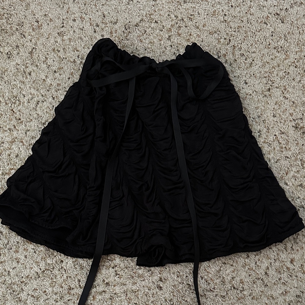 NWOT Elegant Black Ruched Skirt with Ribbon Tie